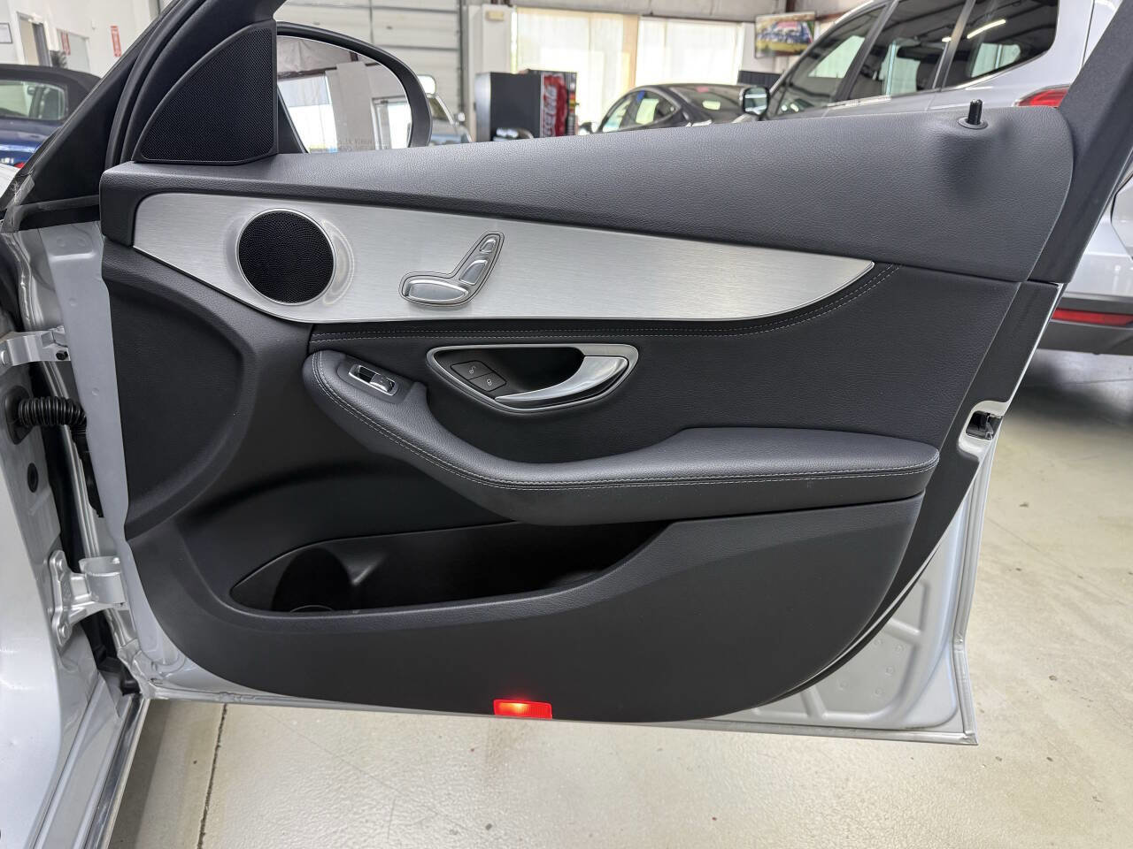 Used 2015 Mercedes-Benz C 300 4MATIC Sedan image 15