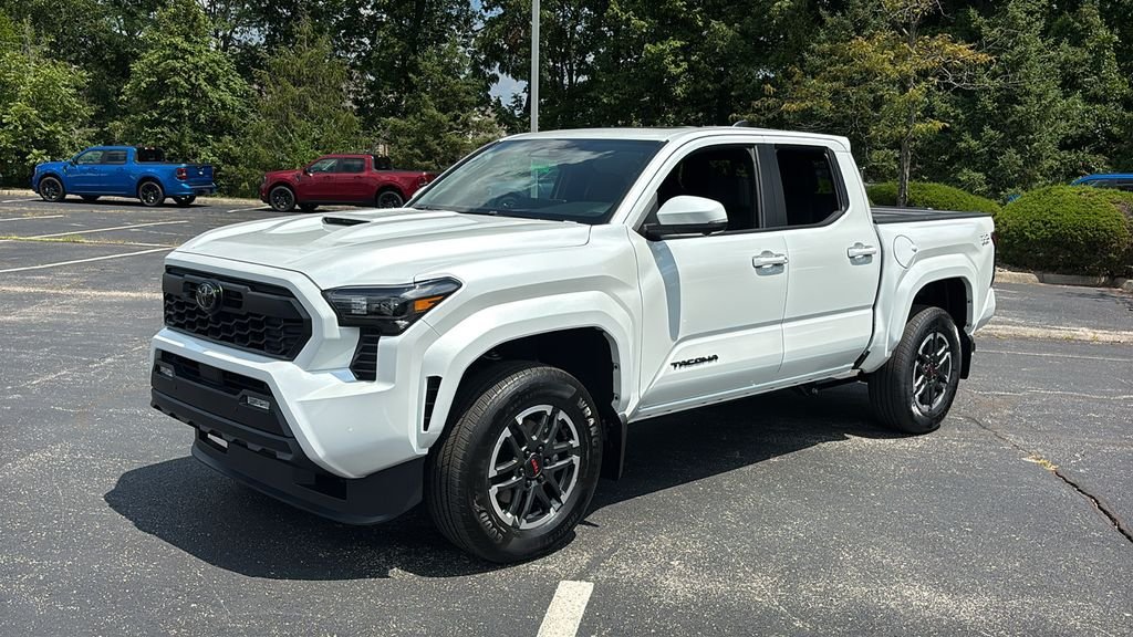 New 2026 Toyota Tacoma TRD Sport AWD/4WD image 2
