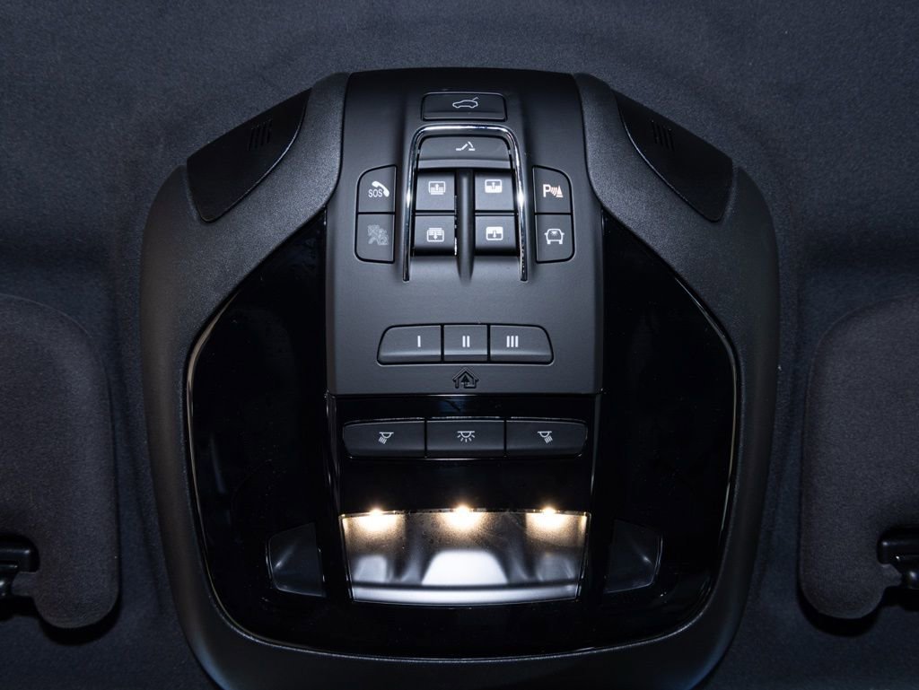 Used 2024 Maserati Levante Modena Ultima image 28