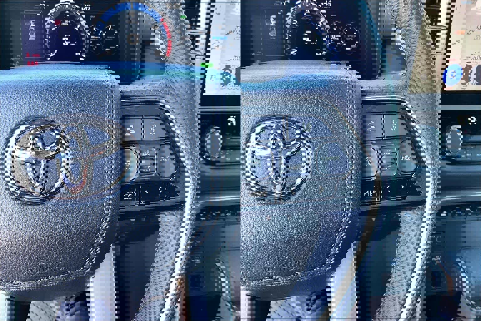 Used 2026 Toyota Tundra Platinum image 24