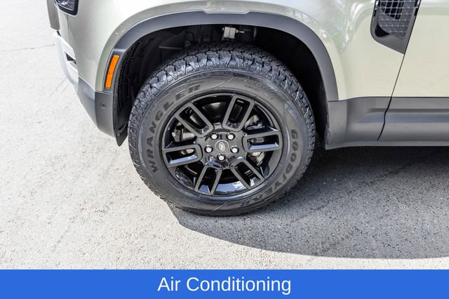 Used 2023 Land Rover Defender 90 S AWD/4WD image 13