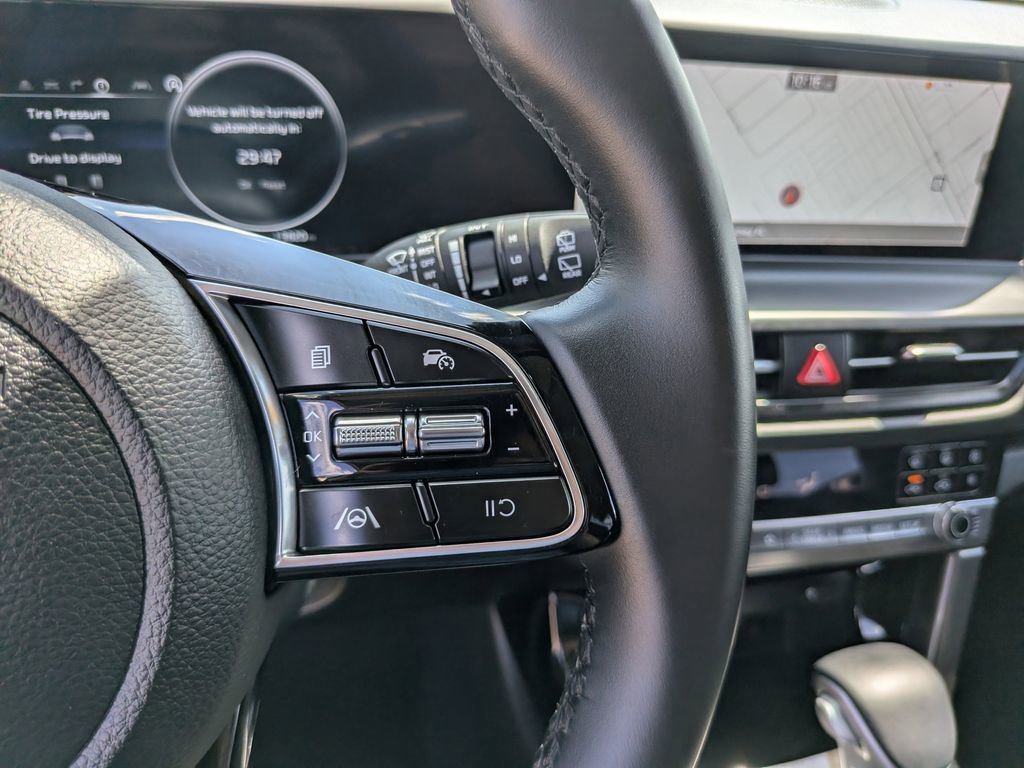 Certified 2026 Kia Seltos EX FWD image 31