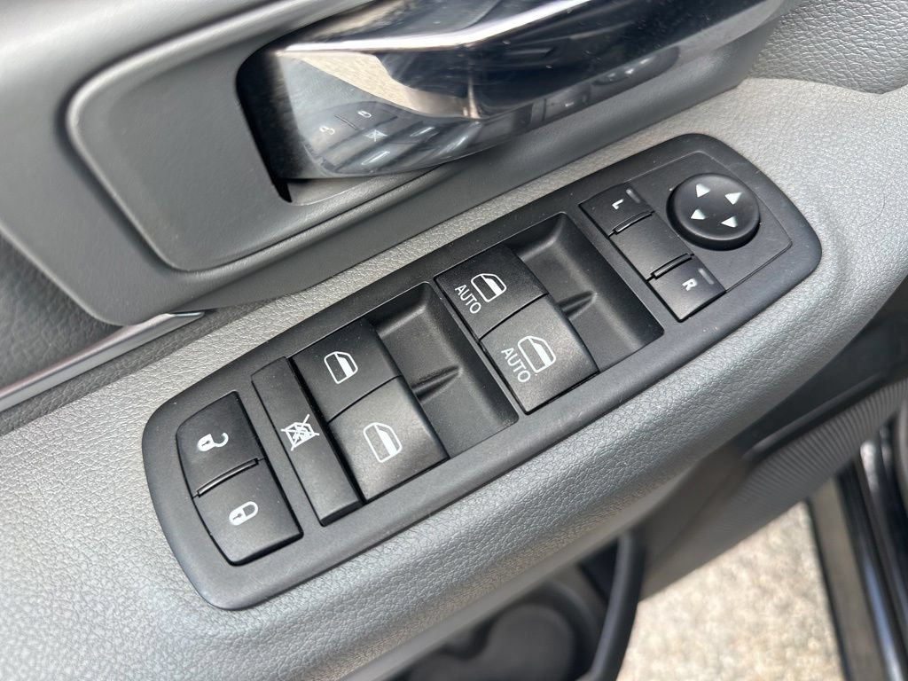 Used 2020 RAM 1500 Warlock w/ Electronics Group AWD/4WD image 15