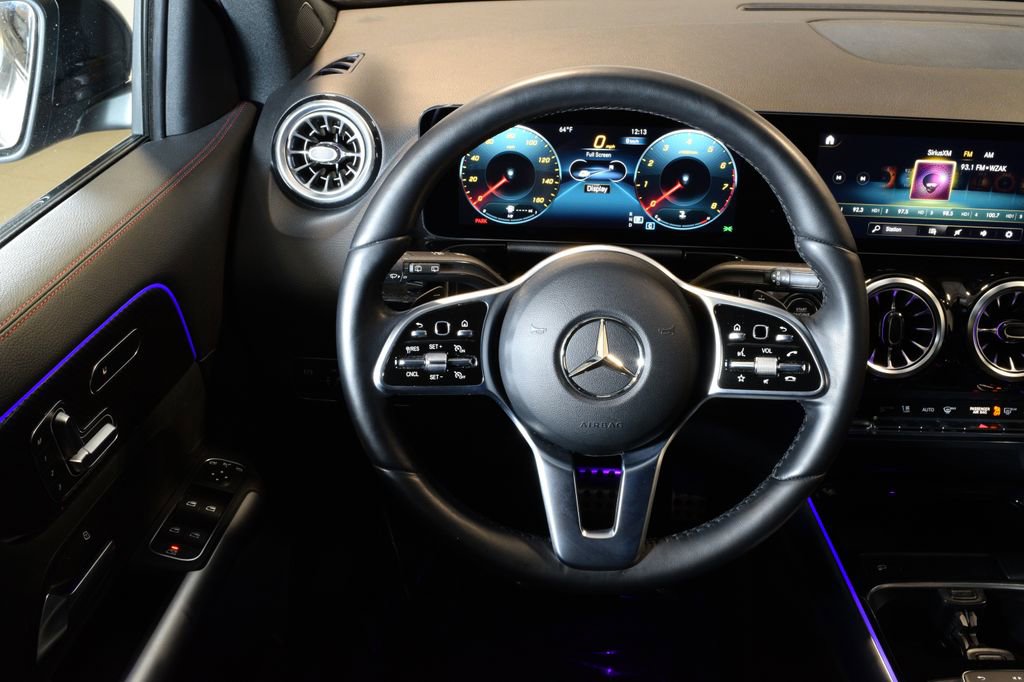 Used 2023 Mercedes-Benz GLA 250 4MATIC image 13