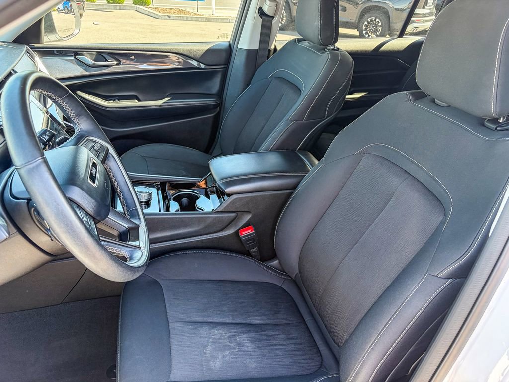 Used 2021 Jeep Grand Cherokee L Laredo w/ Luxury Tech Group I RWD image 35