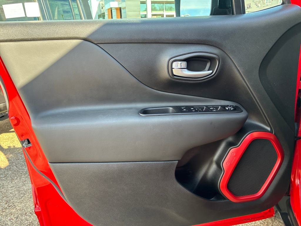 Used 2023 Jeep Renegade Trailhawk w/ Sun/Sound Group image 14