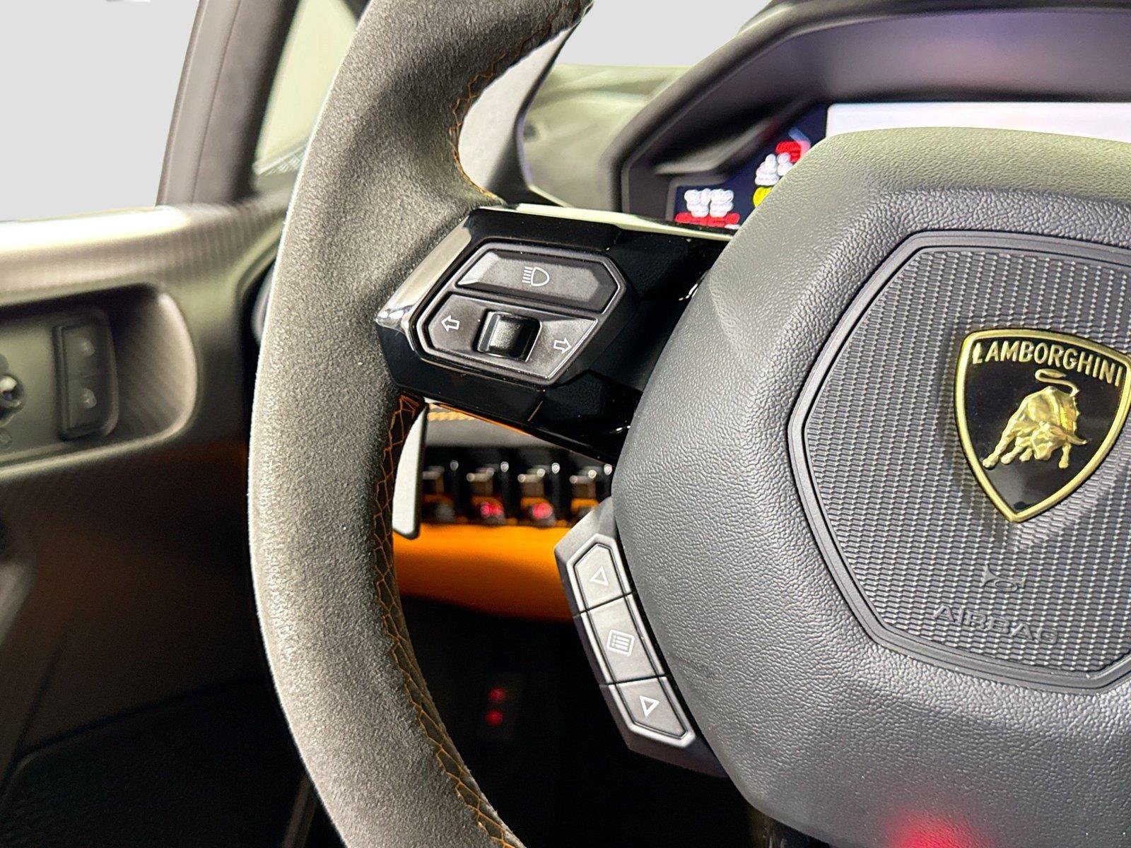 Used 2023 Lamborghini Huracan Tecnica RWD image 23