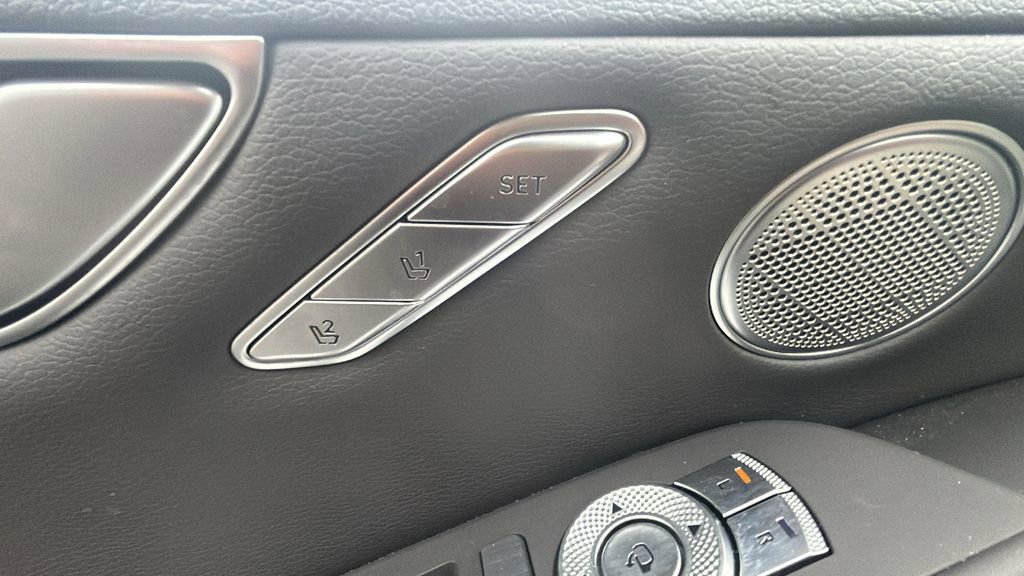 Used 2023 Genesis G80 2.5T w/ Advanced Package image 17