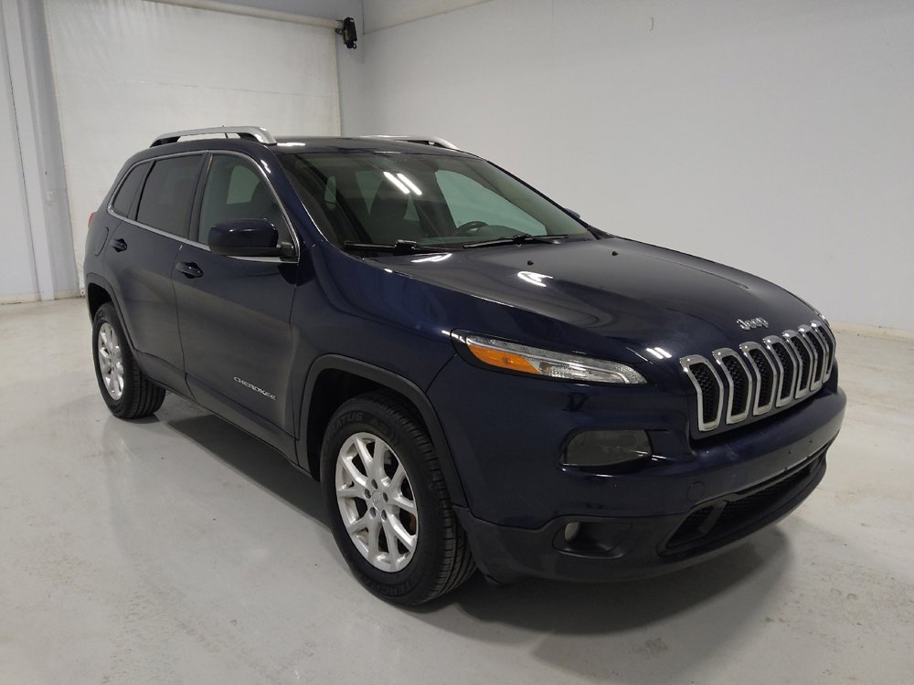 Used 2015 Jeep Cherokee Latitude w/ Cold Weather Group image 13