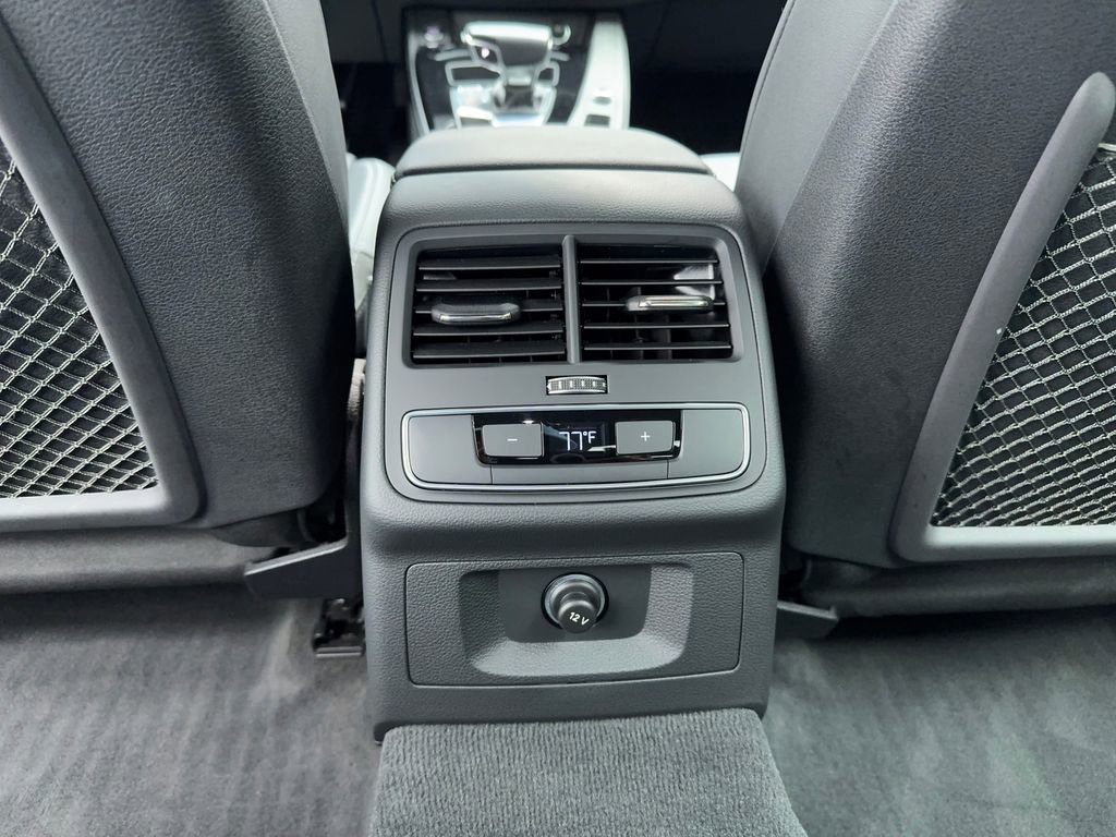 Used 2023 Audi A4 2.0T Premium w/ Convenience Package image 21