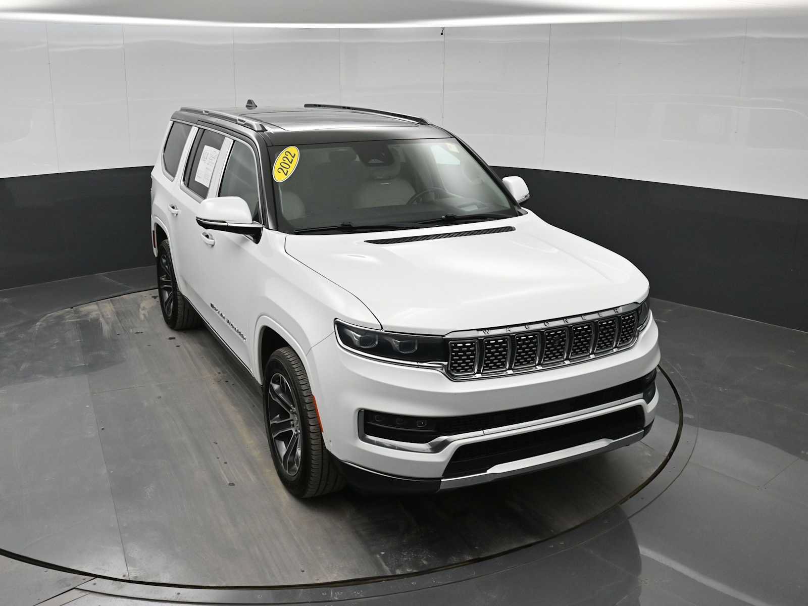 Used 2022 Jeep Grand Wagoneer Series I AWD/4WD image 27
