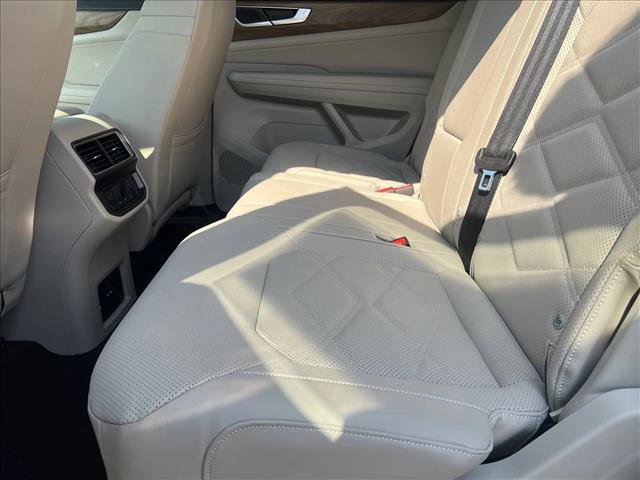 New 2026 Volkswagen Atlas SE image 16