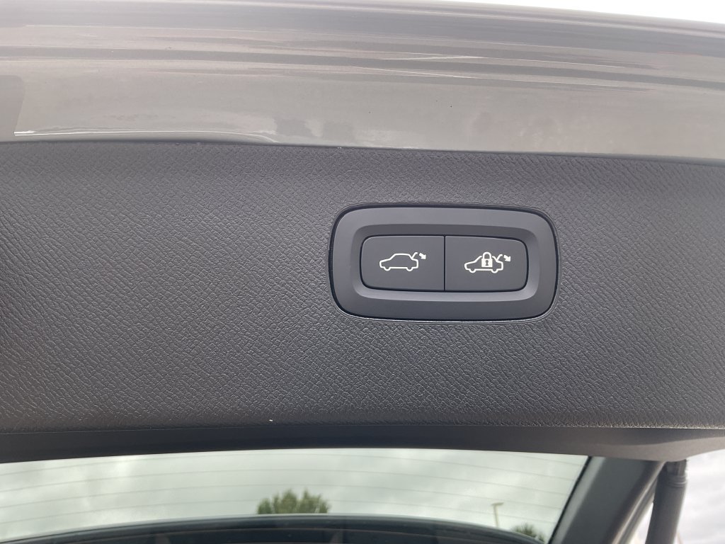 New 2027 Volvo XC90 B5 Core AWD/4WD image 10