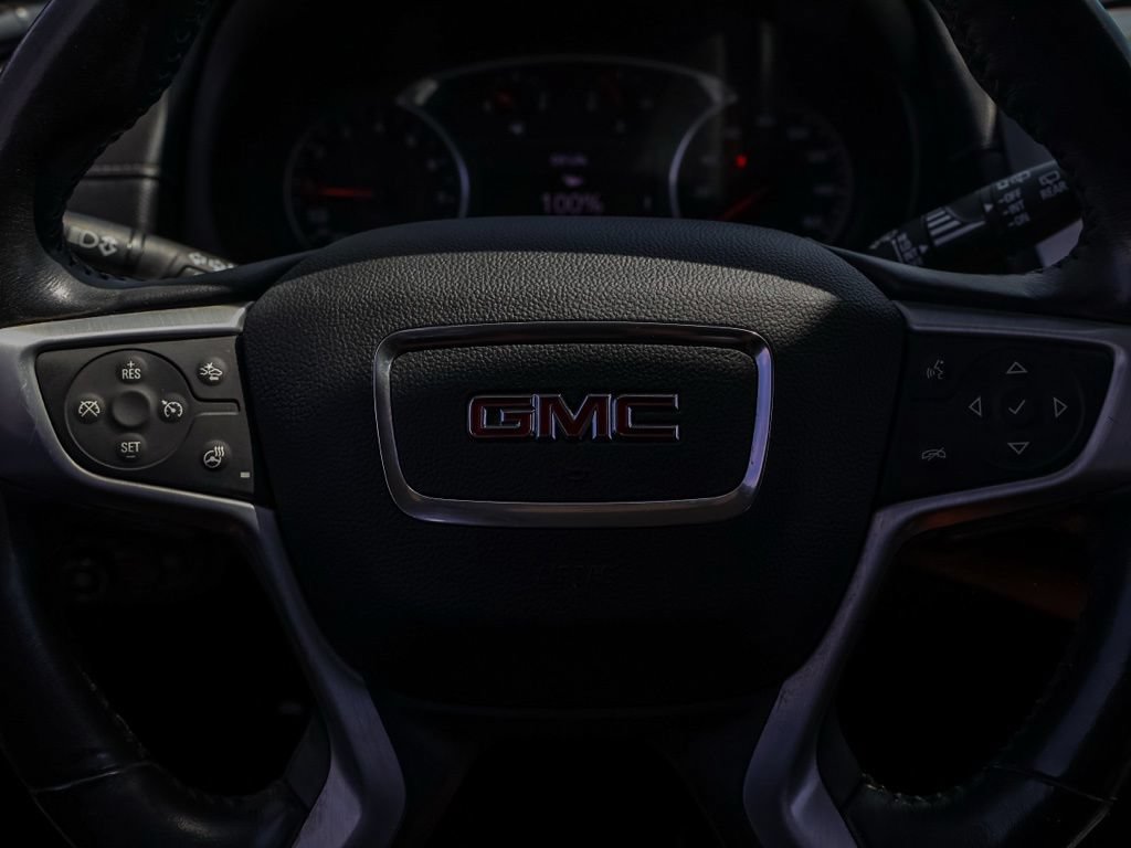 Used 2022 GMC Terrain SLT FWD image 25