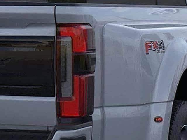 New 2026 Ford F450 Platinum w/ FX4 Off-Road Package AWD/4WD image 75