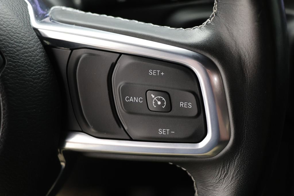 Used 2023 Jeep Wrangler Unlimited Sahara w/ Cold Weather Group AWD/4WD image 19