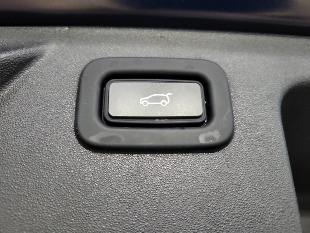 Certified 2021 Land Rover Discovery Sport S R-Dynamic AWD/4WD image 30