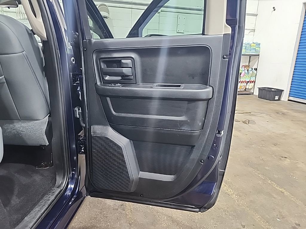 Used 2013 RAM 1500 Express AWD/4WD image 27