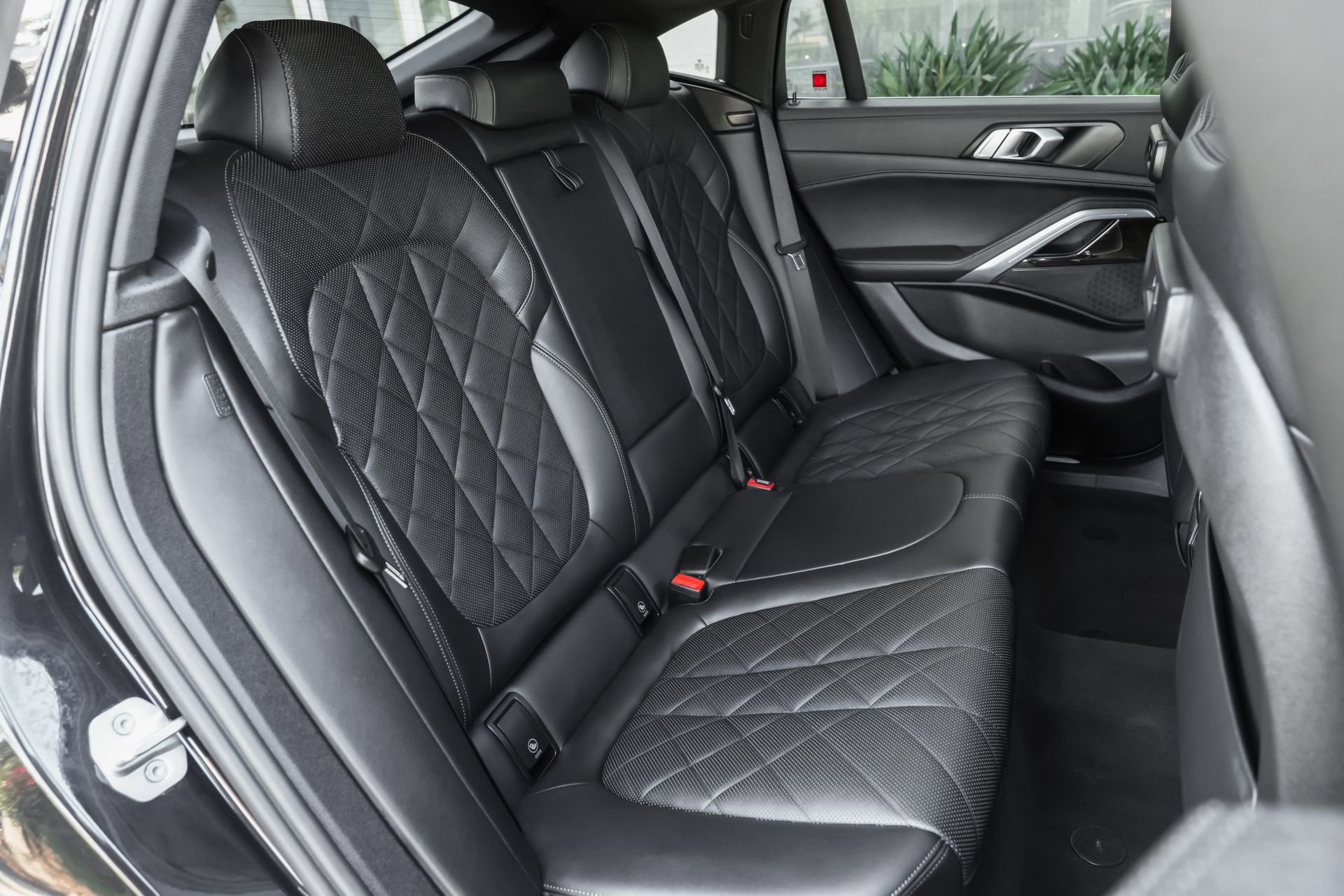 Used 2023 BMW X6 xDrive40i w/ Climate Comfort Package image 38