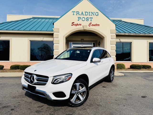 Used 2019 Mercedes-Benz GLC 300 4MATIC image 2