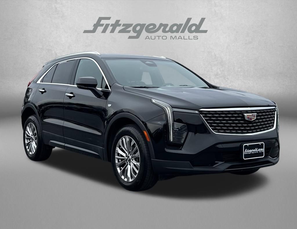 Used 2024 Cadillac XT4 Premium Luxury image 1