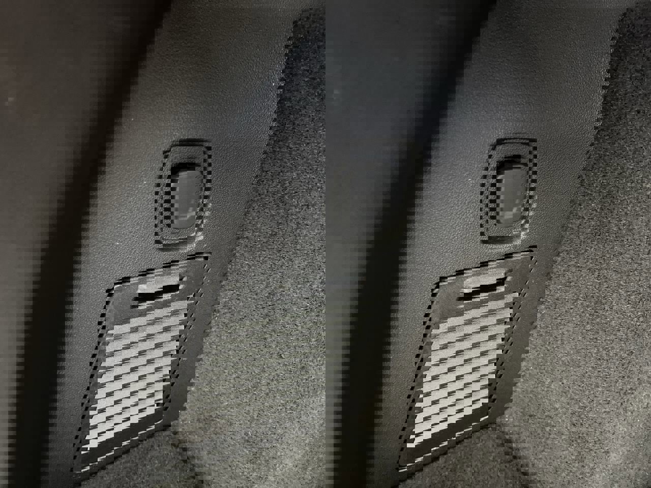 Certified 2025 Cadillac XT5 Premium Luxury image 34