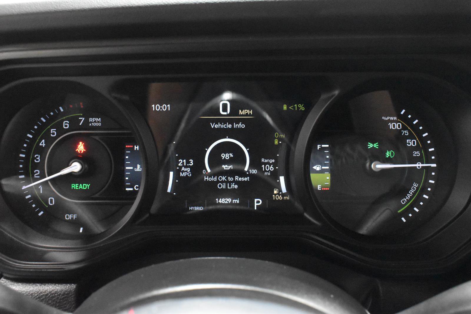 Used 2025 Jeep Wrangler Sahara image 21