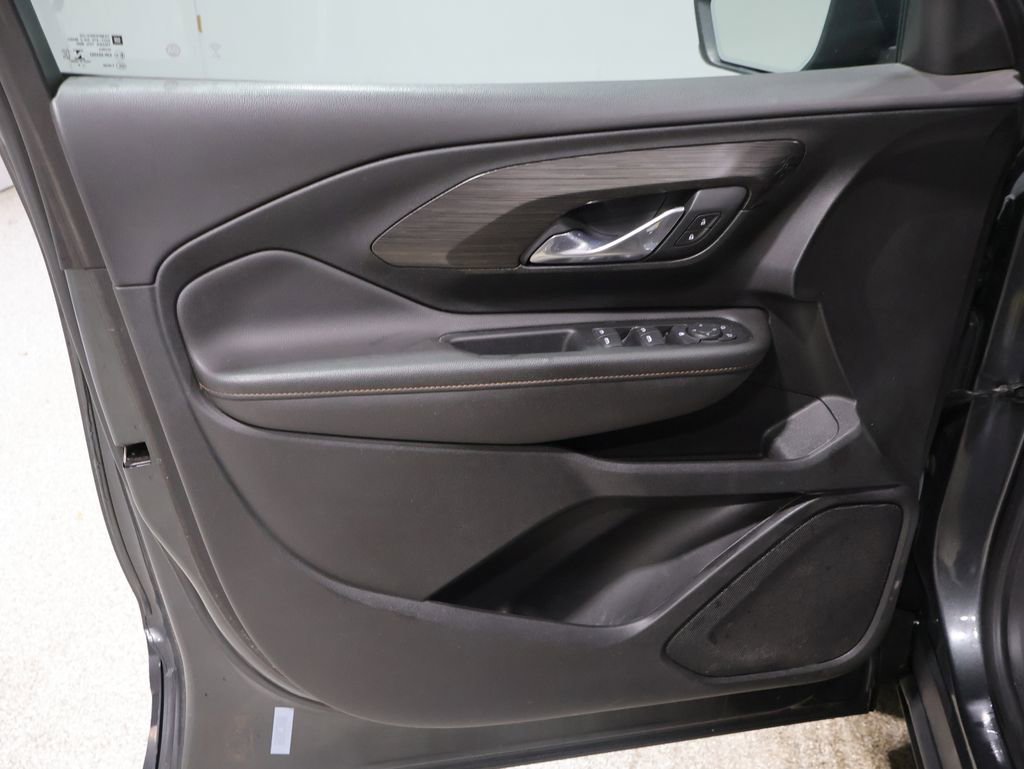 Used 2020 GMC Terrain SLT image 14