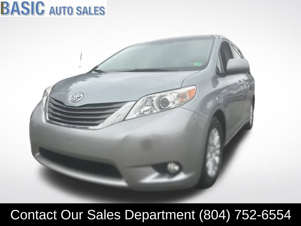 Used 2014 Toyota Sienna XLE