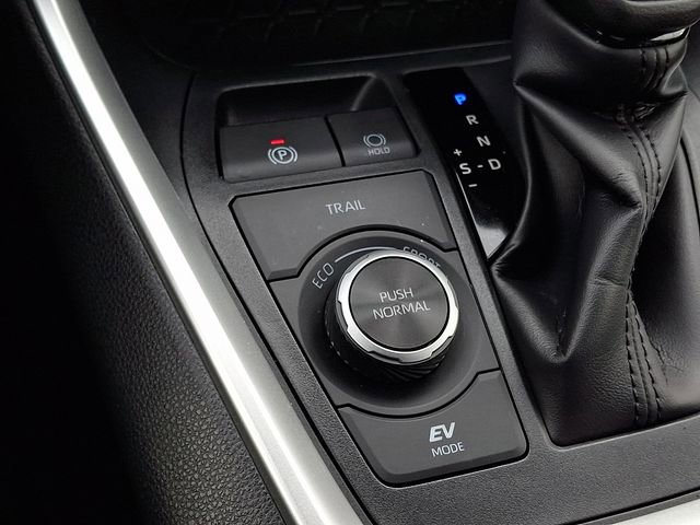 Certified 2025 Toyota RAV4 XLE w/ Convenience Package image 23