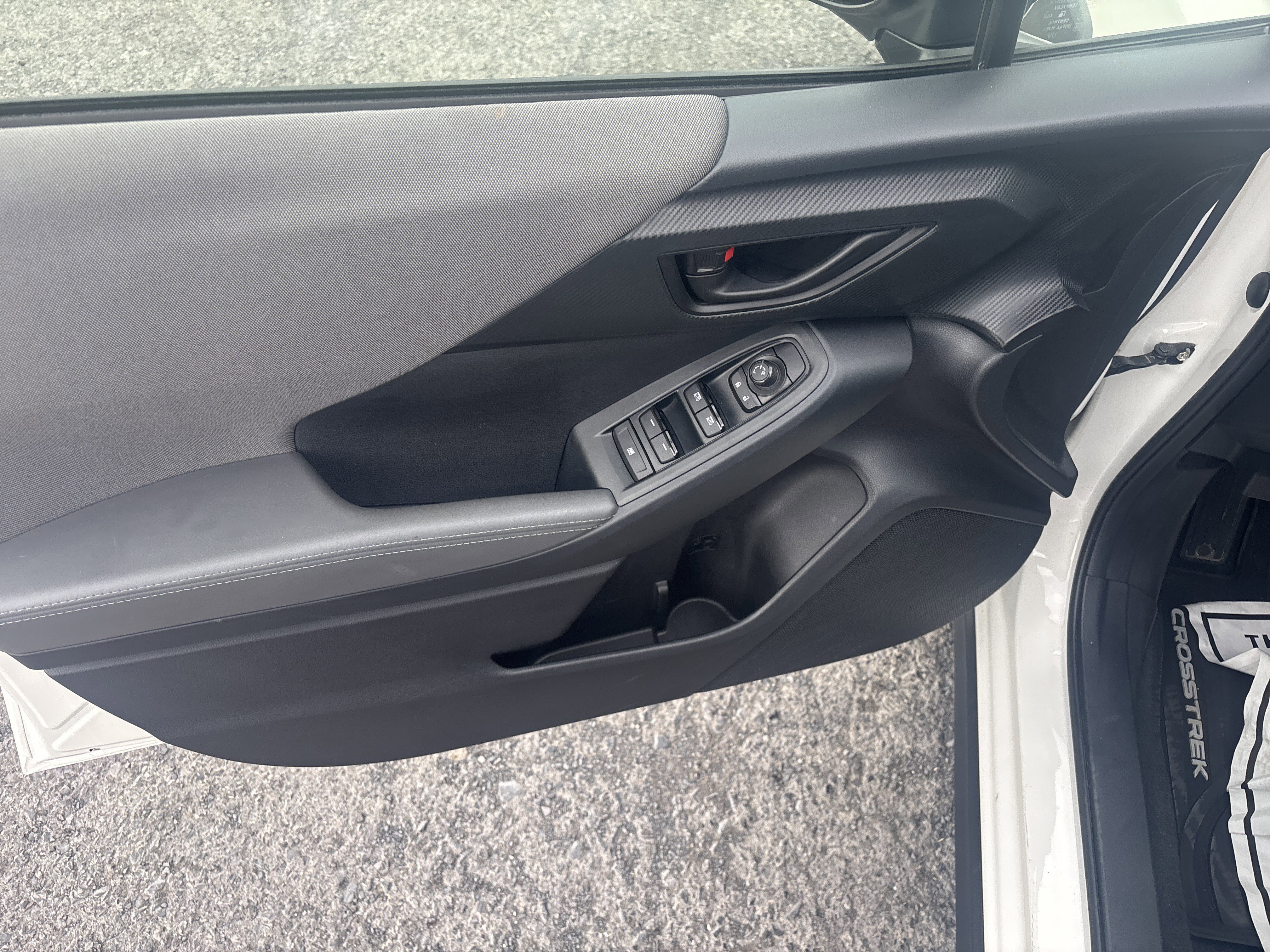 Used 2024 Subaru Crosstrek 2.0i Premium image 15