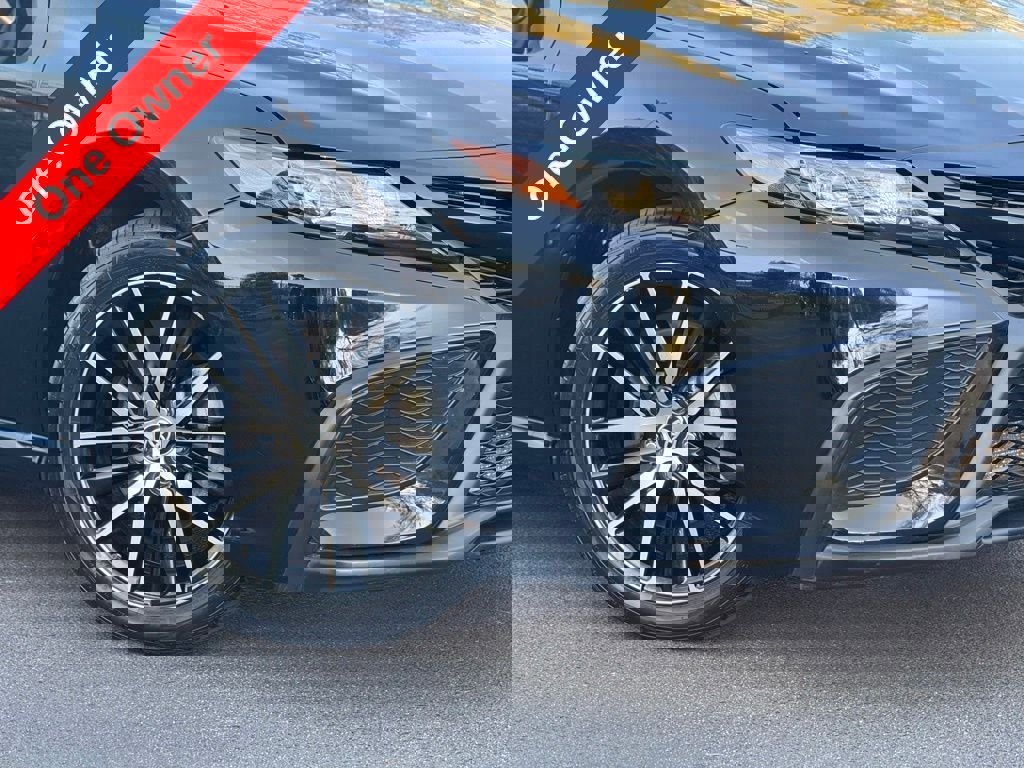 Certified 2024 Toyota Camry SE image 4