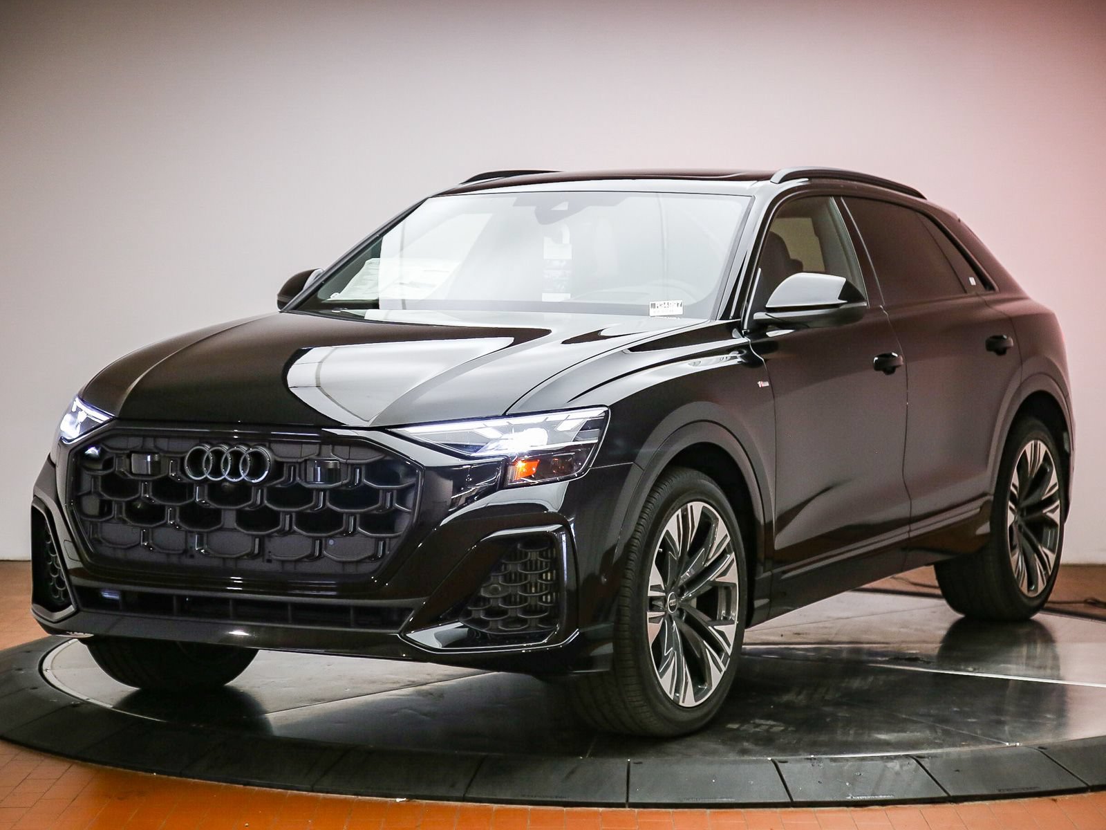 New 2026 Audi Q8 Prestige