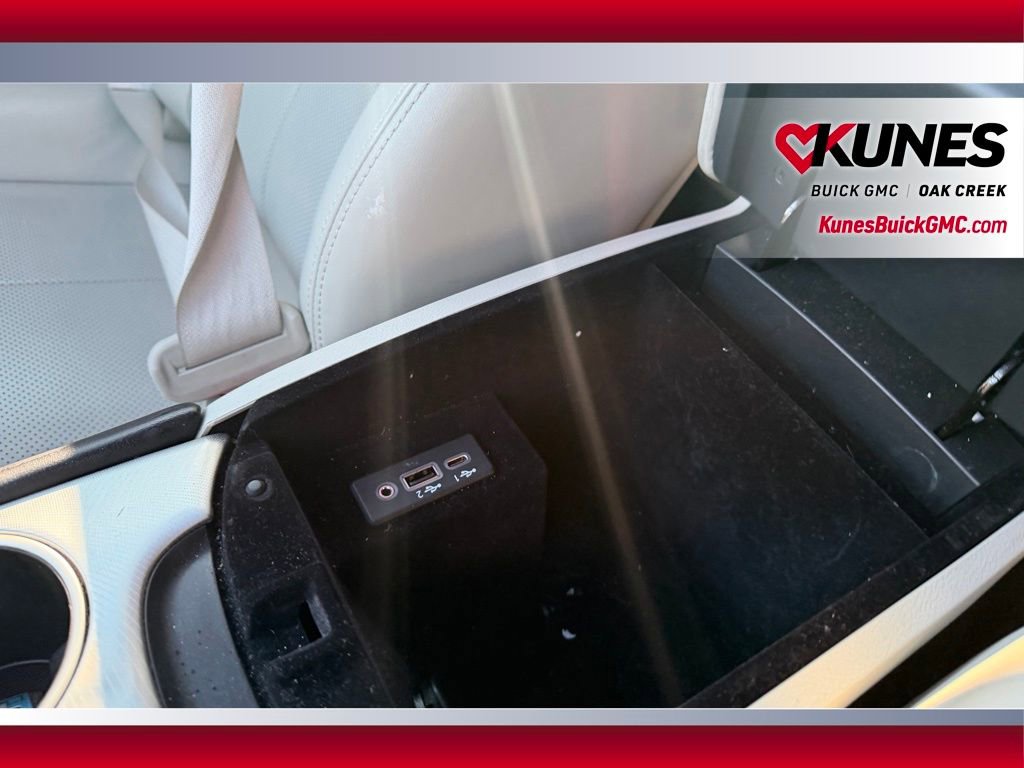 Used 2022 INFINITI Q50 Luxe w/ Cargo Package image 23