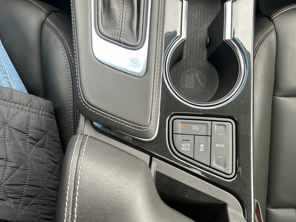 Used 2023 Cadillac CT4 Luxury w/ Sun And Sound Package image 32