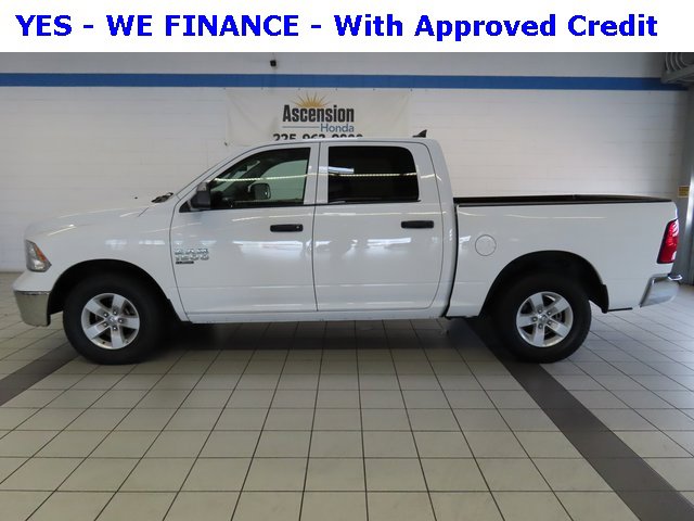 Used 2023 RAM 1500 Classic SLT w/ Trailer & Traction Group image 3