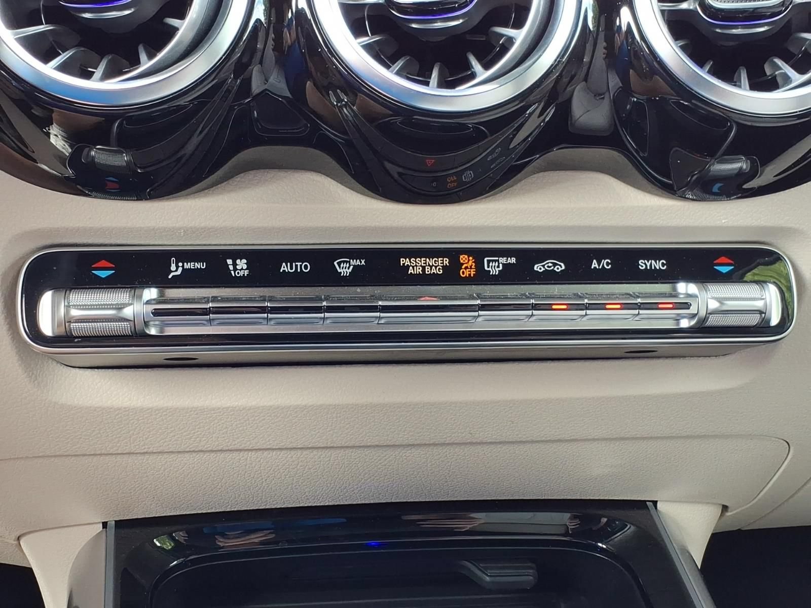 Certified 2025 Mercedes-Benz GLB 250 4MATIC image 19