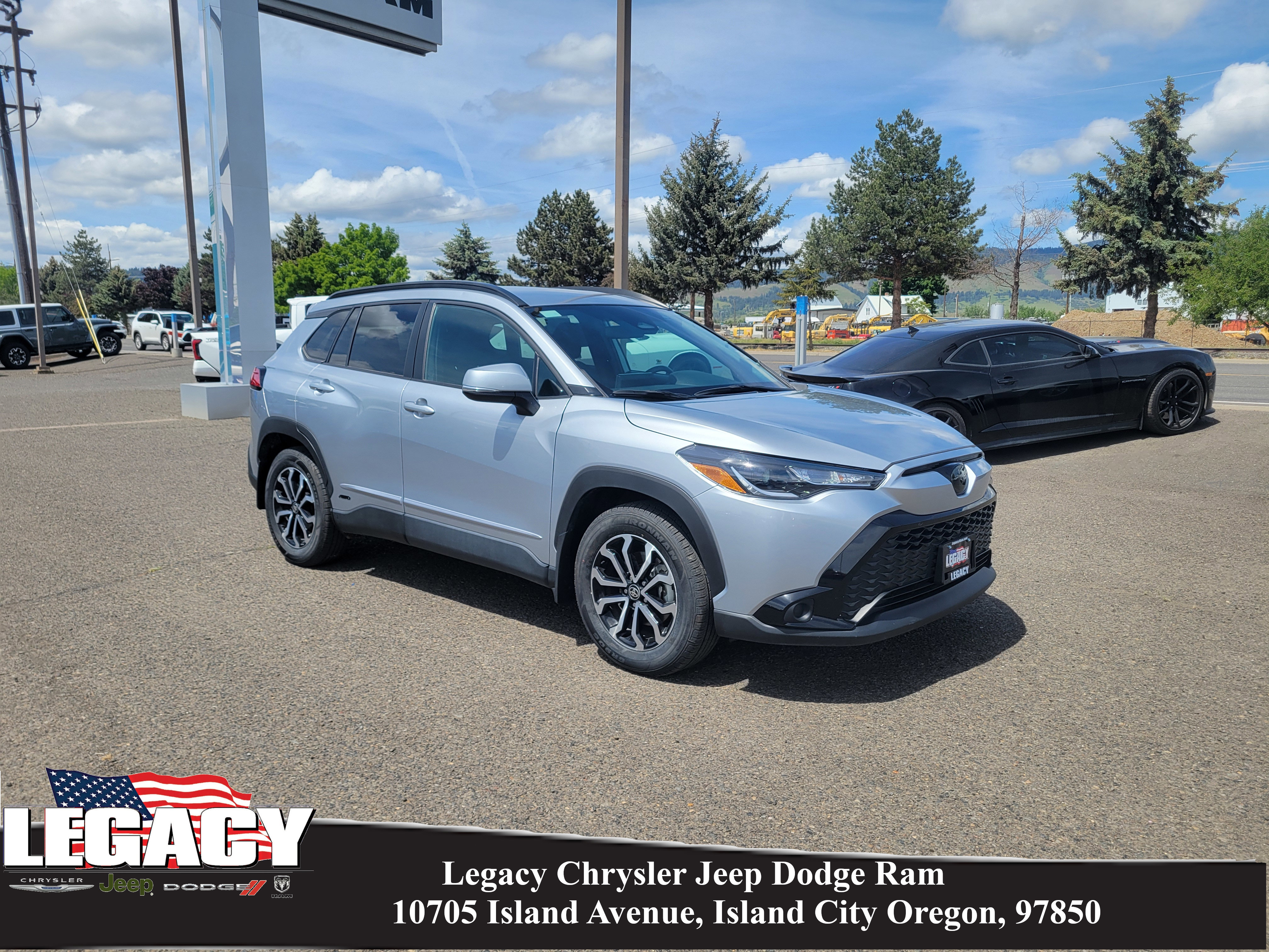 Used 2024 Toyota Corolla Cross AWD Hybrid image 1