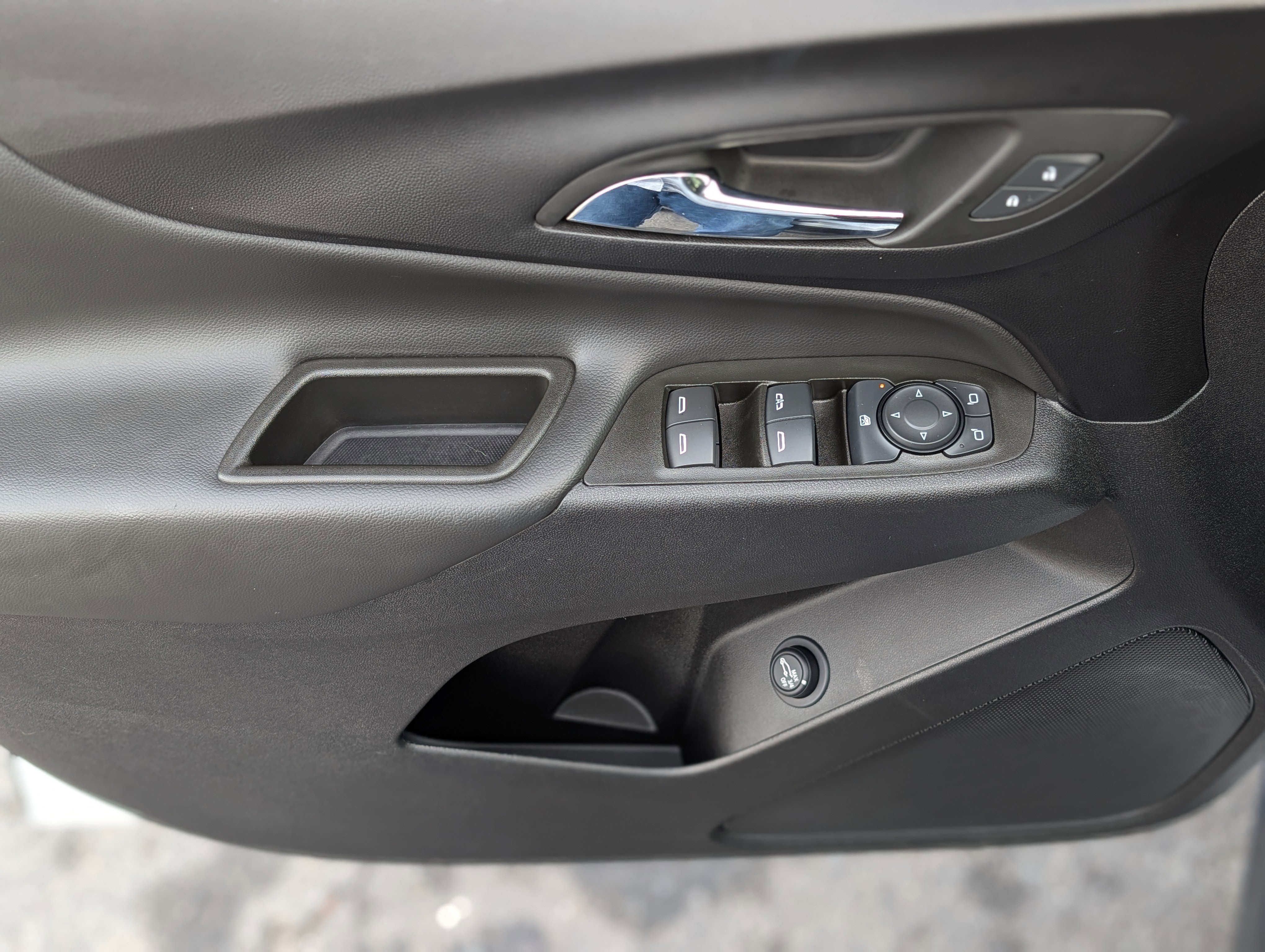 Used 2024 Chevrolet Equinox LT w/ LPO, Floor Liner Package image 27