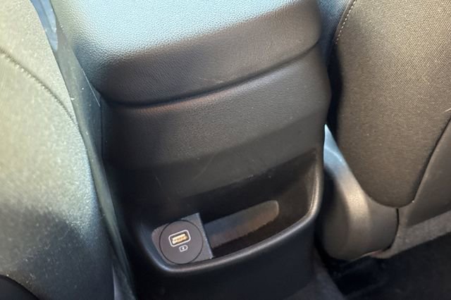 Used 2023 Hyundai Kona SEL image 40