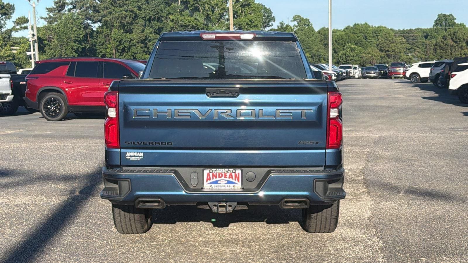 Used 2022 Chevrolet Silverado 1500 RST w/ Z71 Off-Road Package AWD/4WD image 11