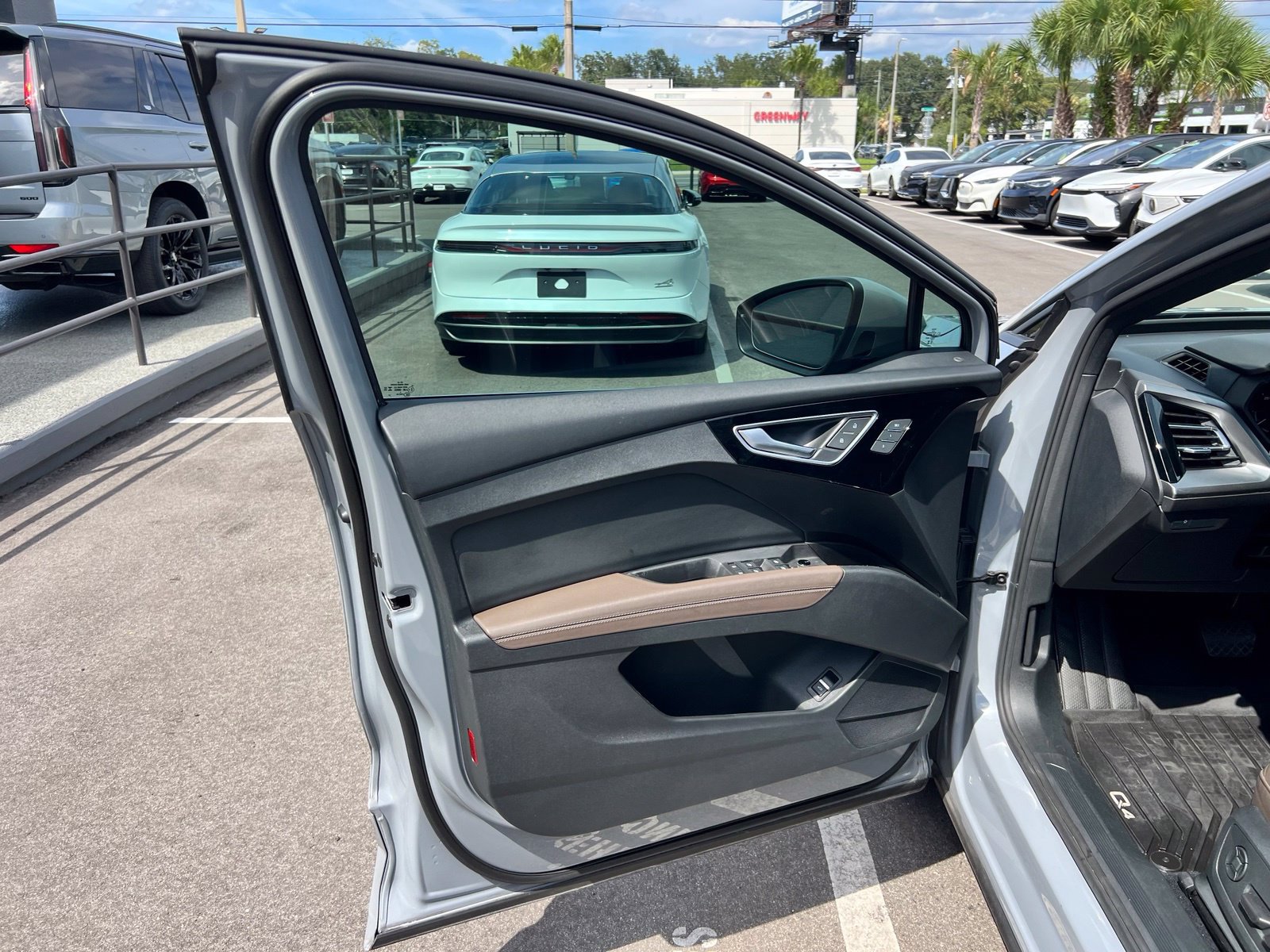 Used 2024 Audi Q4 e-tron Premium Plus RWD image 30