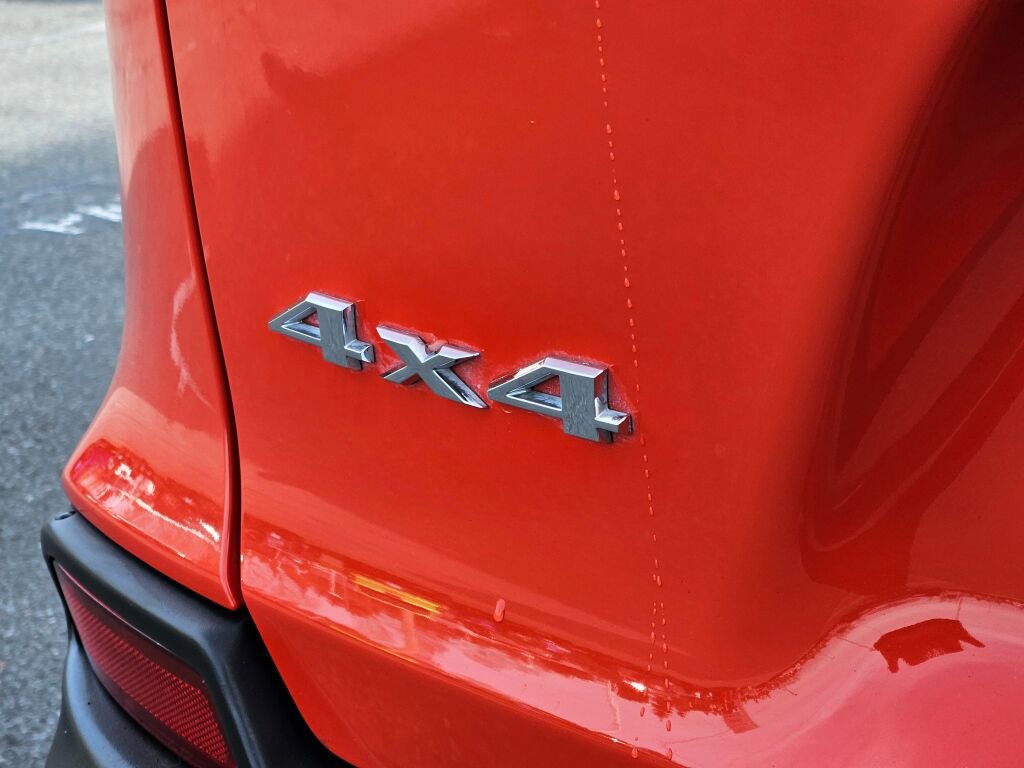 Used 2021 Jeep Cherokee Latitude Lux w/ Comfort/Convenience Group image 12