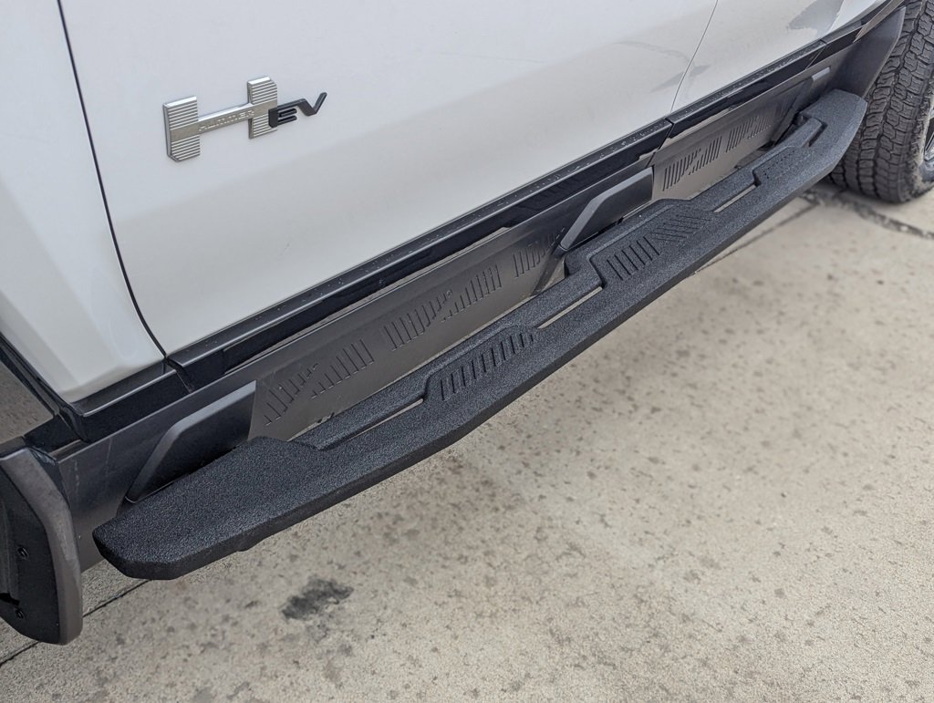 New 2026 GMC Hummer EV 4x4 Crew Cab image 12