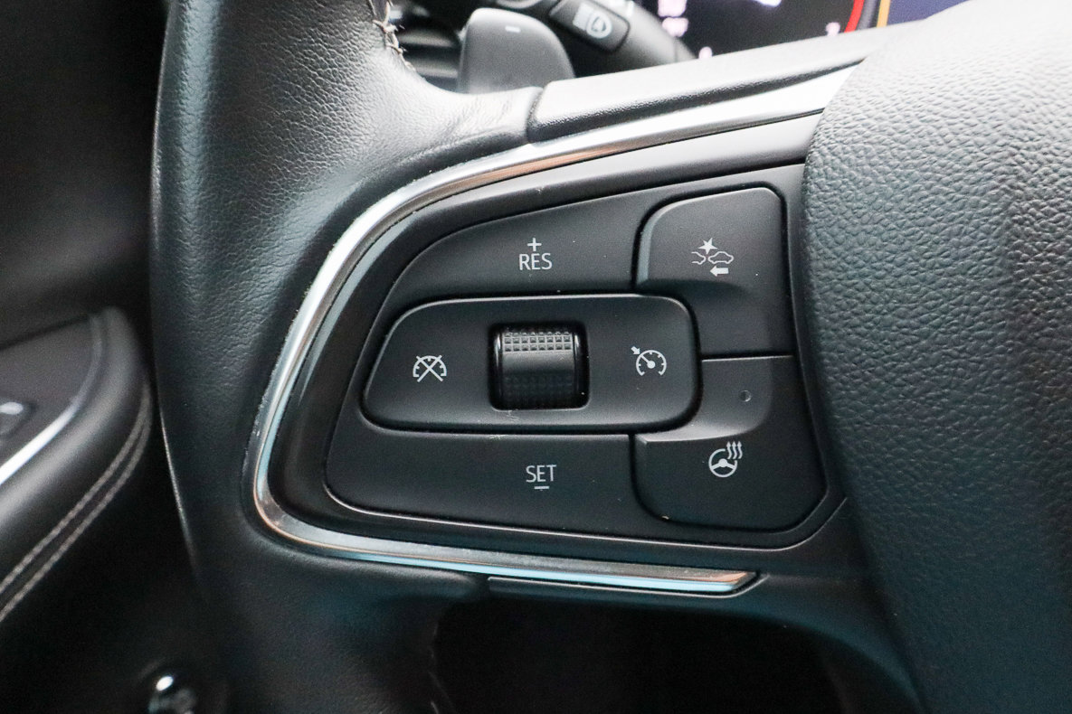 Used 2021 Buick Envision Essence w/ Technology Package I image 29