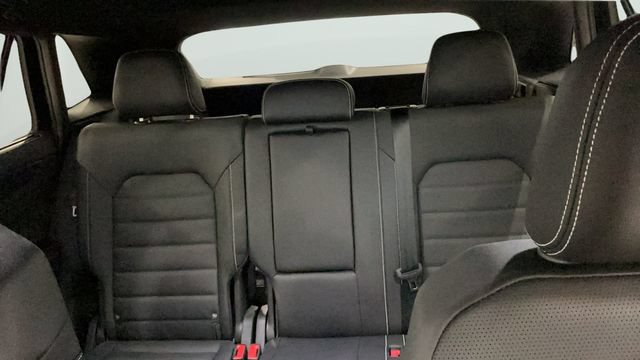 New 2026 Volkswagen Atlas Cross Sport SEL R-Line AWD/4WD image 14