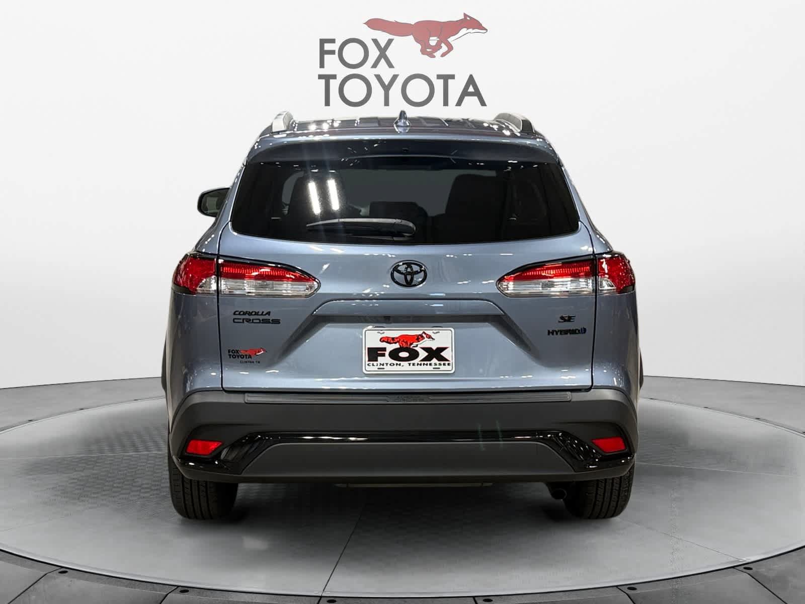 Used 2024 Toyota Corolla Cross AWD Hybrid image 5