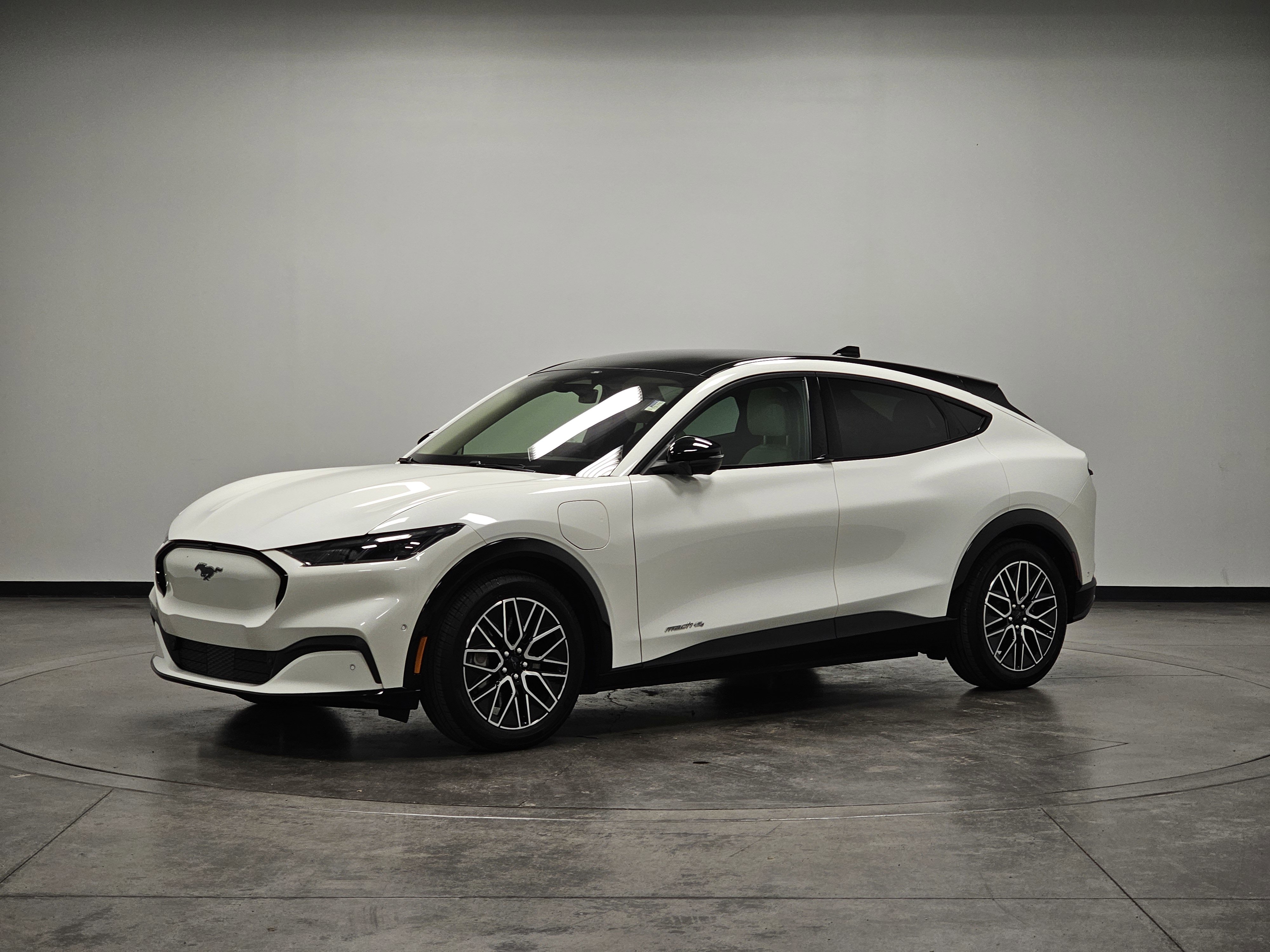 Used 2024 Ford Mustang Mach-E Premium image 4
