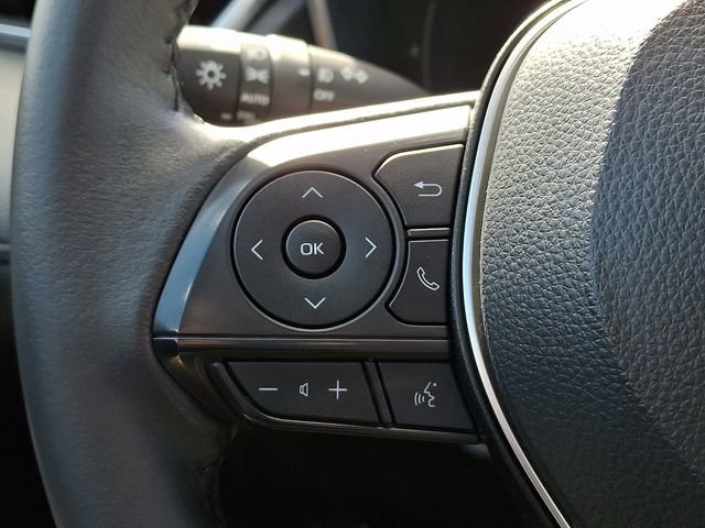 Used 2024 Toyota Corolla Cross XLE w/ Convenience Package image 20