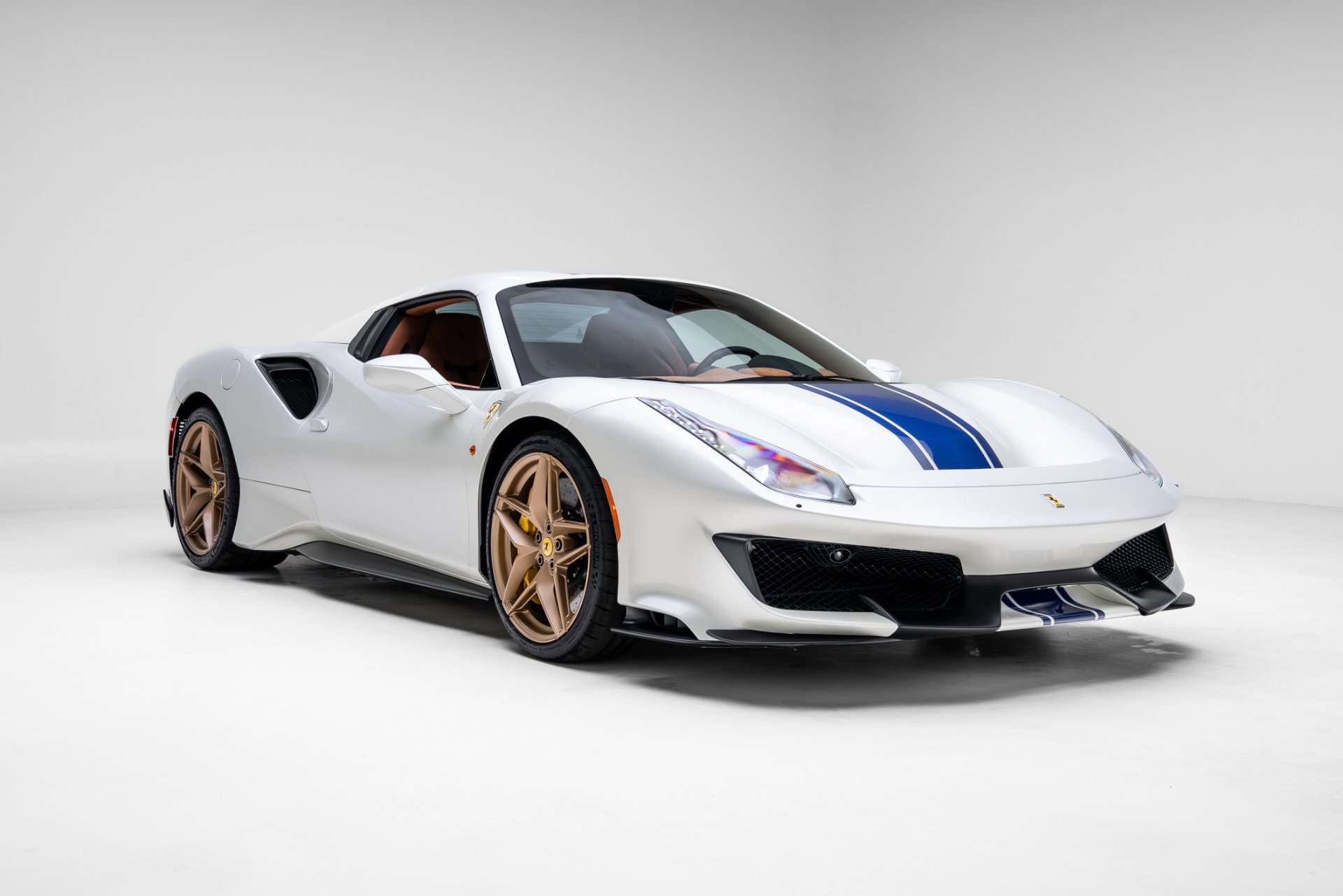Used 2020 Ferrari 488 Pista image 39